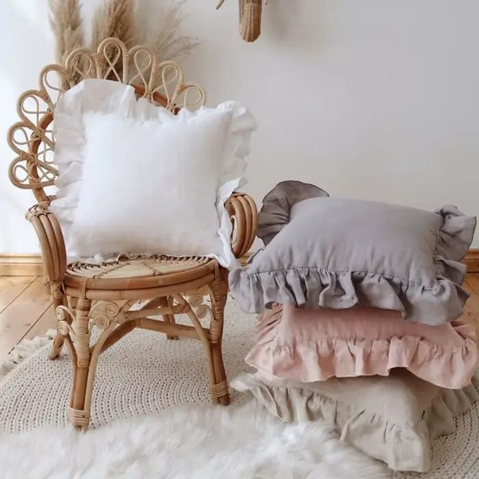 Juste de coussin carrée à volants français