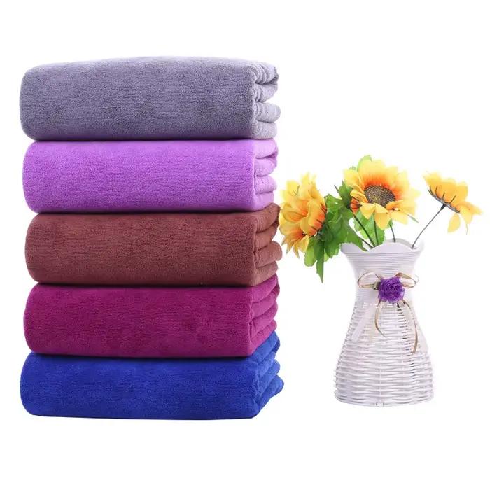 Serviette de bain en microcarence