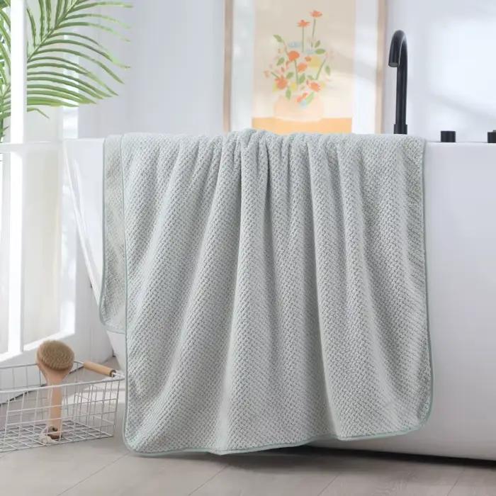 Serviette de bain épaisse