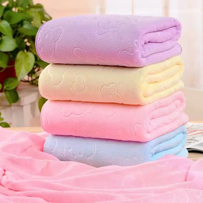 Serviette de bain absorbante à séchage rapide