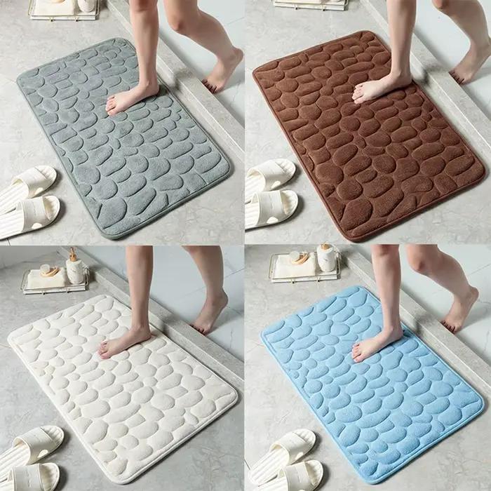 Tapis de bain en relief pavé