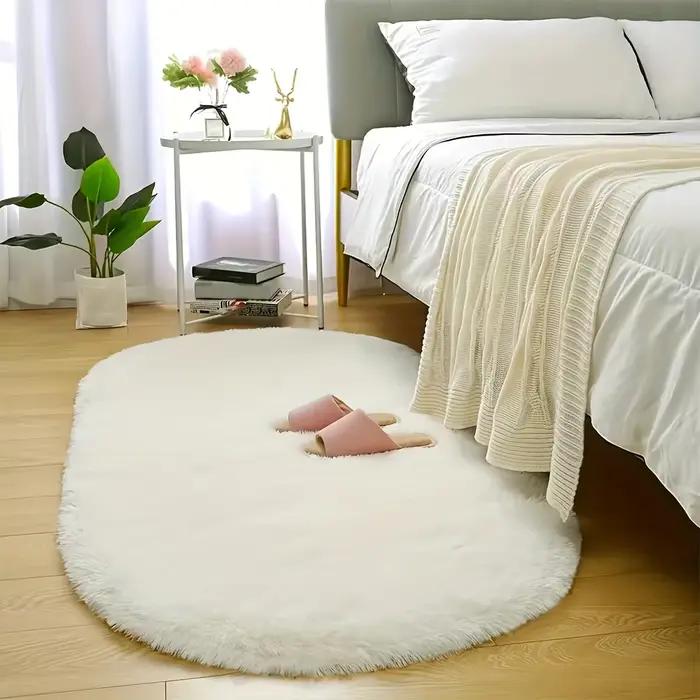 Tapis ovale moelleux de luxe adapté à la chambre à coucher