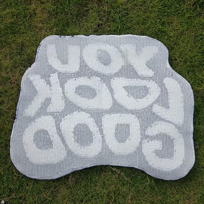 Tapis tufté fait à la main
