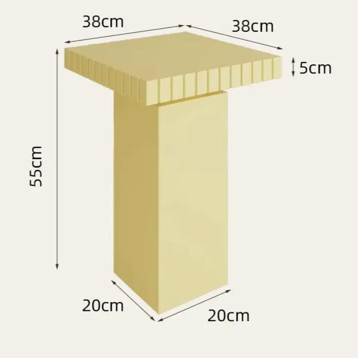 Petite table basse rose