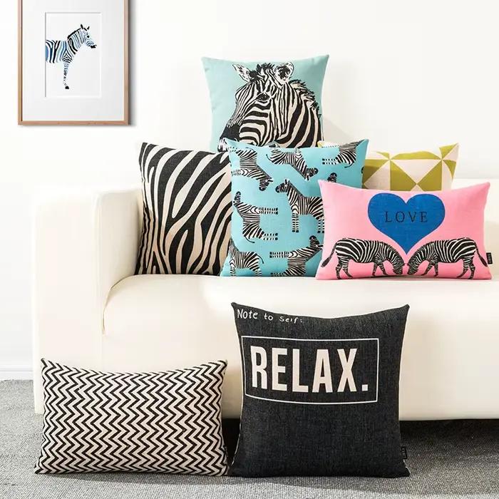 Housse de coussin géométrique zèbre de dessin animé