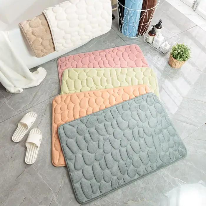 Tapis de bain en relief pavé
