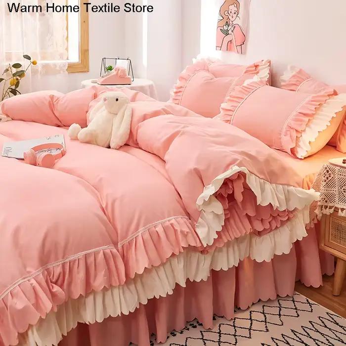 Parure de lit en dentelle rose à volants, ensemble de literie de luxe, jupe, drap, couvre-lit, housse de couette coréenne, couvre-lit princesse pour filles, taies d'oreiller