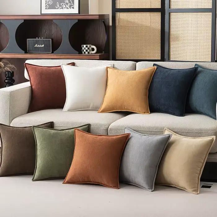 Housses de coussin vert printanier à bords doublement surpiqués en chenille moderne