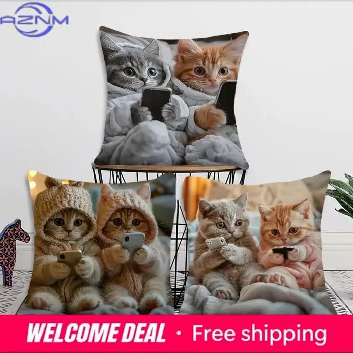 Taies d'oreiller mignonnes pour chatons utilisant un téléphone