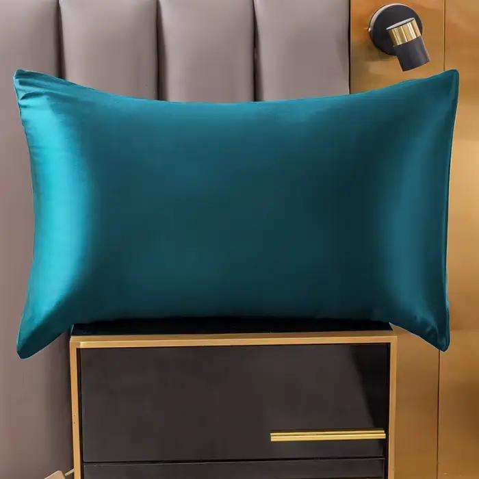 Taie d'oreiller décorative de luxe solide