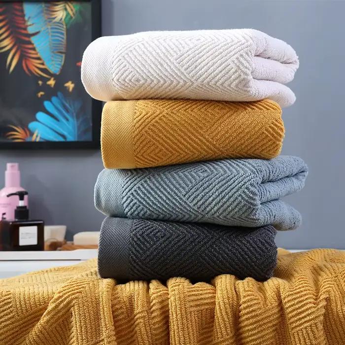Serviette de bain en pur coton optique pour adulte et famille