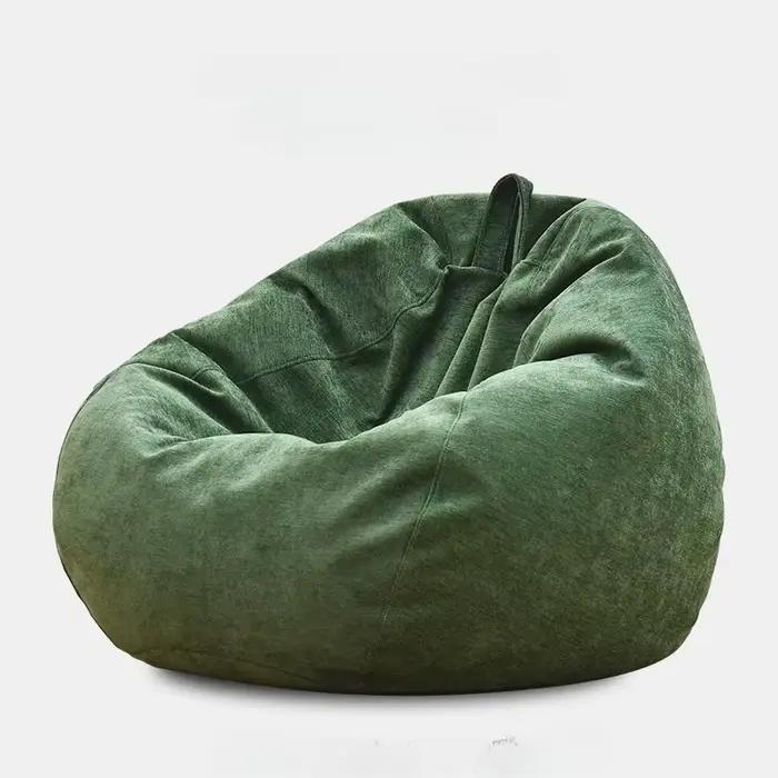 Salon décor pouf canapés