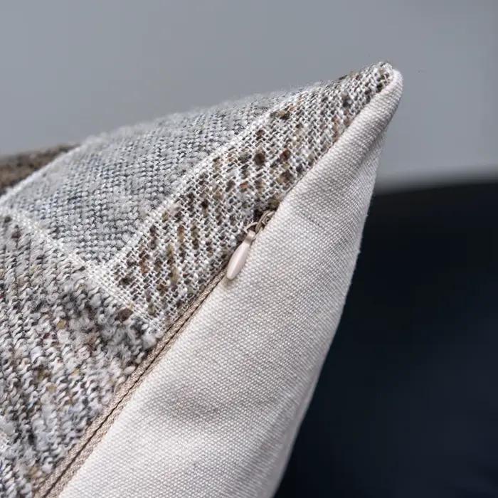 Housse de coussin de luxe géométrique jacquard marron caramel beige