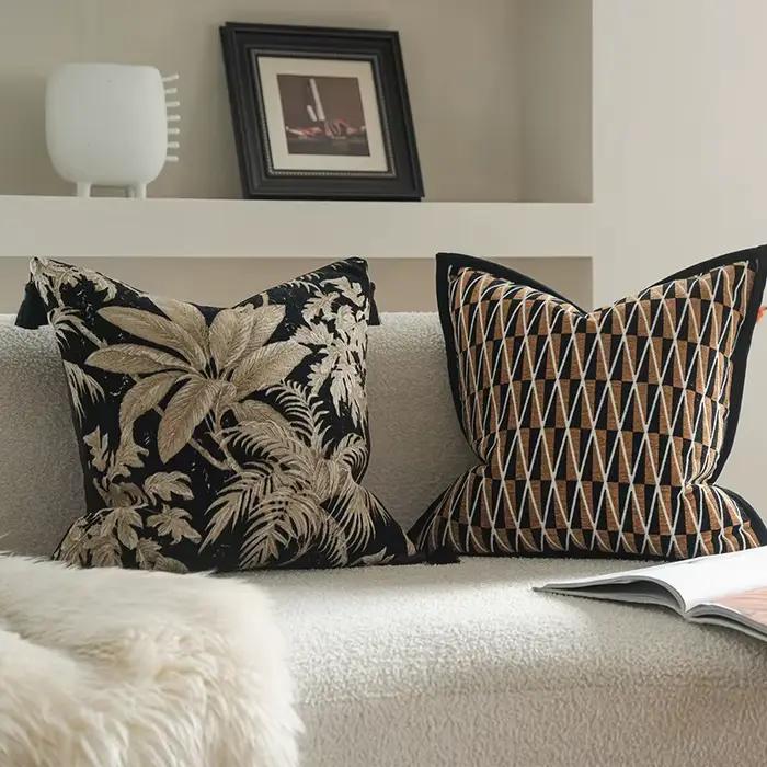Housse de coussin jacquard léopard moderne rétro