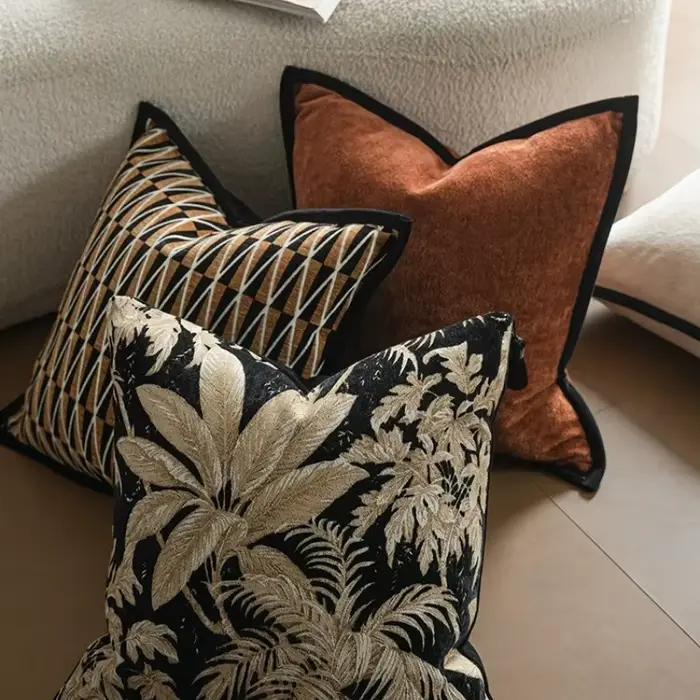 Housse de coussin jacquard léopard moderne rétro