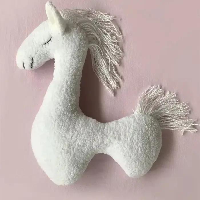 Oreiller de pose licorne pour photographie de nouveau-né, ensemble de coussin et couverture de cheval en peluche douce, accessoire de décoration d'arrière-plan de Studio Photo pour bébé