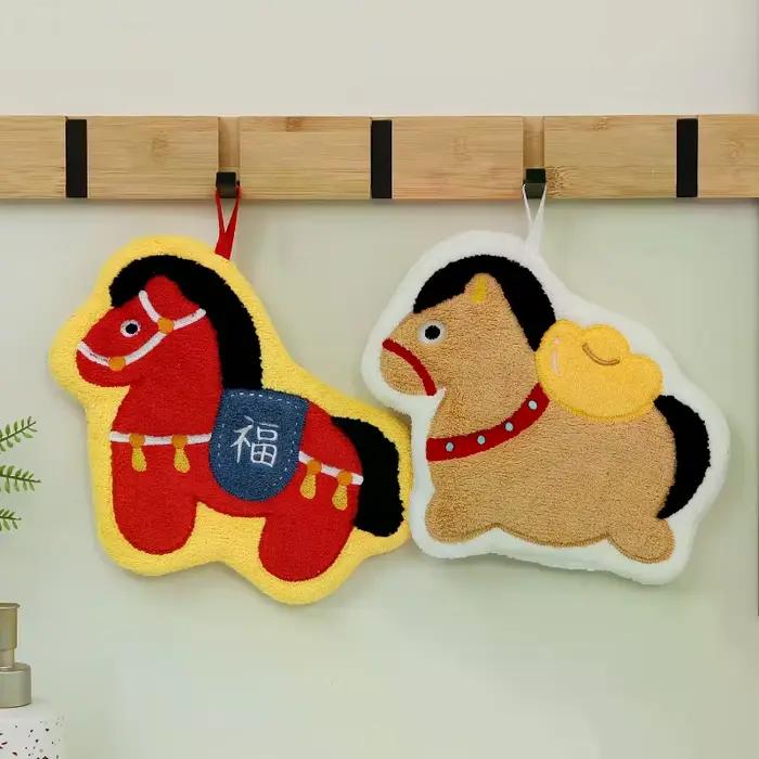 Dessin animé mignon nouvel an poney serviette corail polaire maison cuisine salle de bain lingettes cheval épaissi suspendus serviettes absorbantes