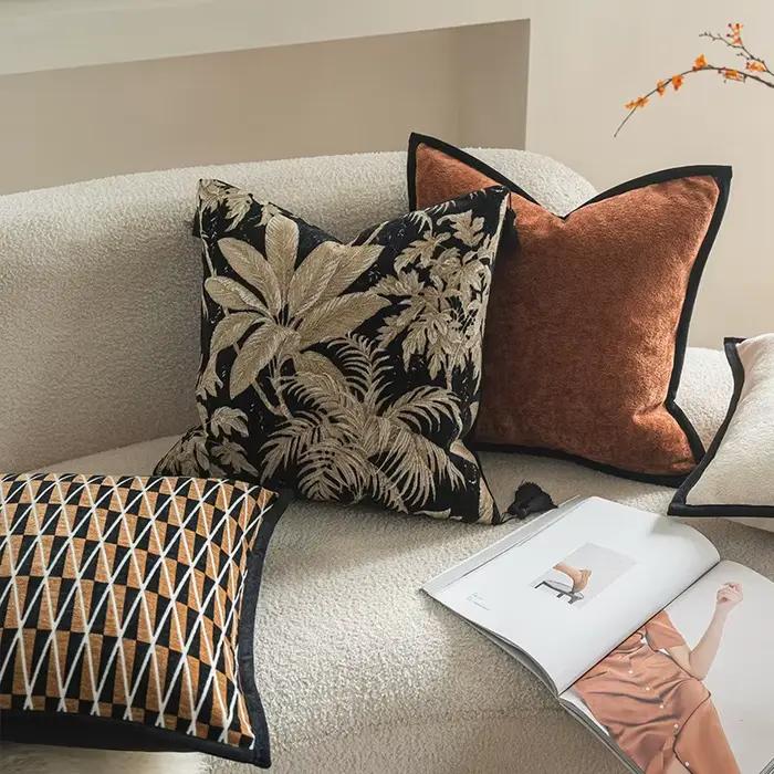 Housse de coussin jacquard léopard moderne rétro
