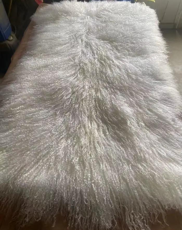 Tapis en fourrure de mouton de Mongolie naturelle en gros