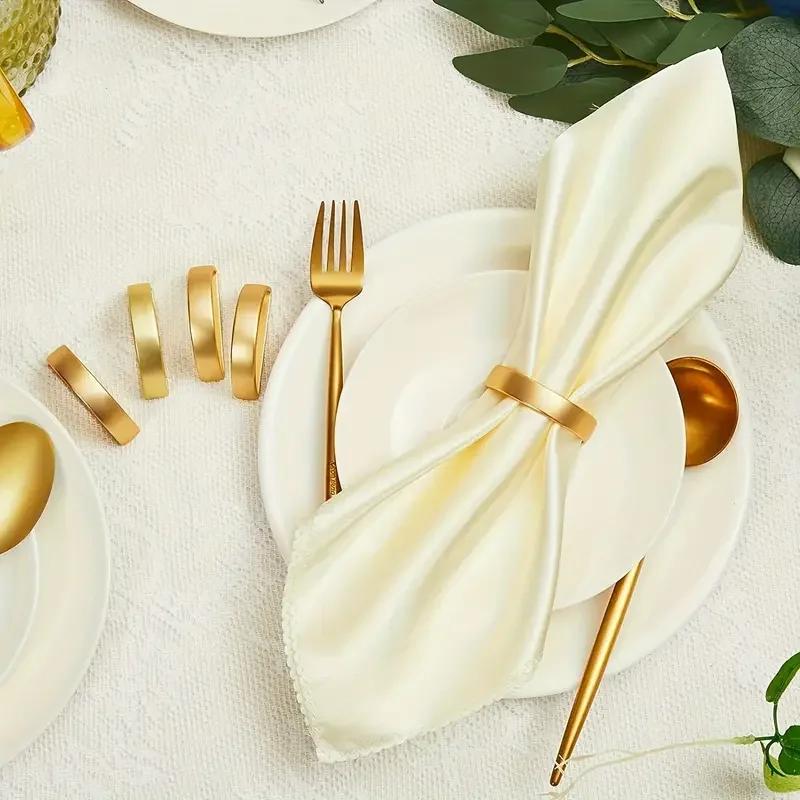 Anneaux de serviette minimalistes modernes