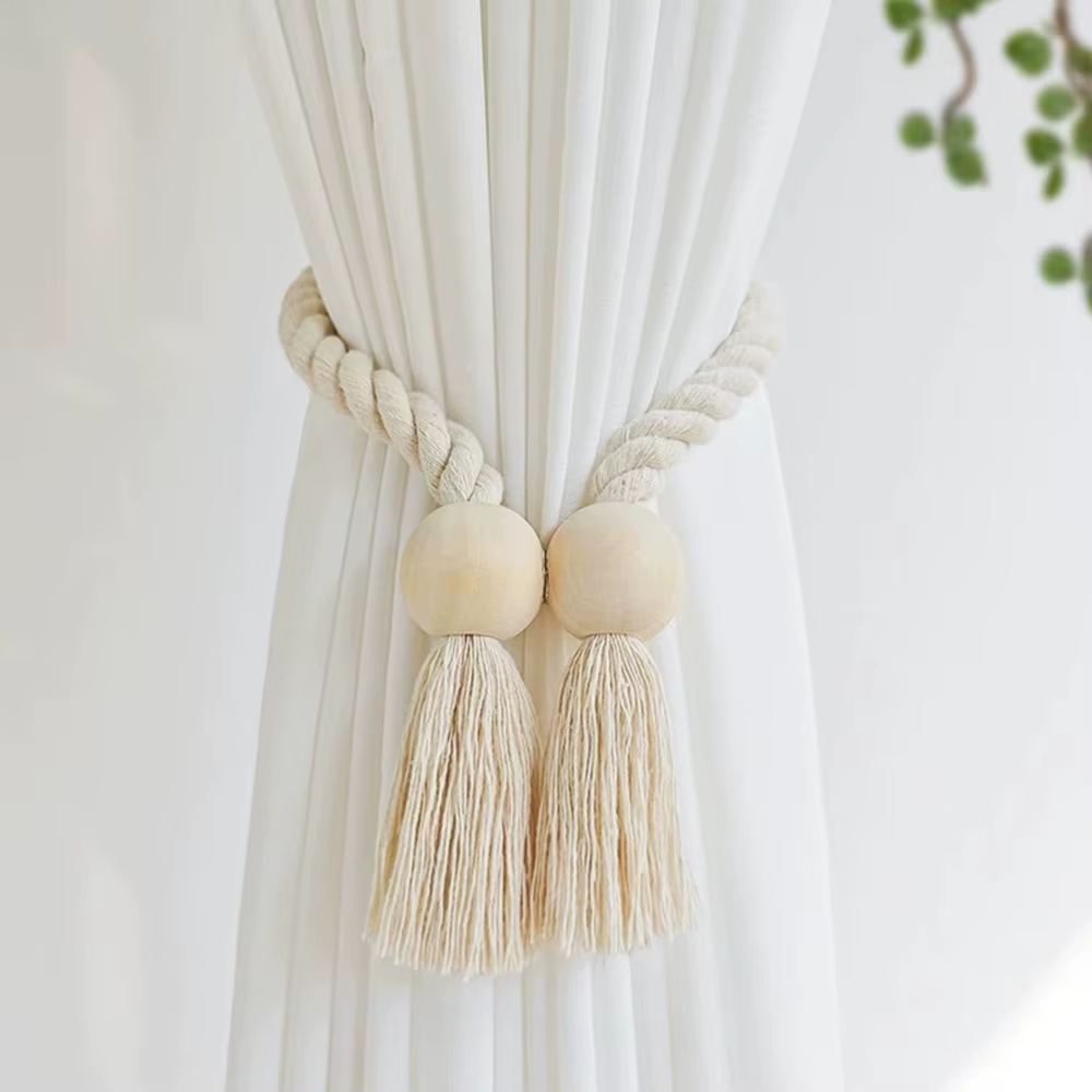 Attaches de rideaux en perles de bois, perles de bois bohèmes associées à un design à pompons avec a