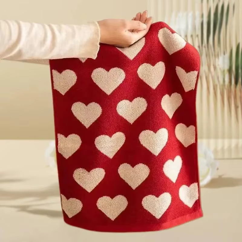 TILONDEX 1PC Serviettes en coton à motif cœur Absorbantes 75x34cm Serviettes douces pour la maison