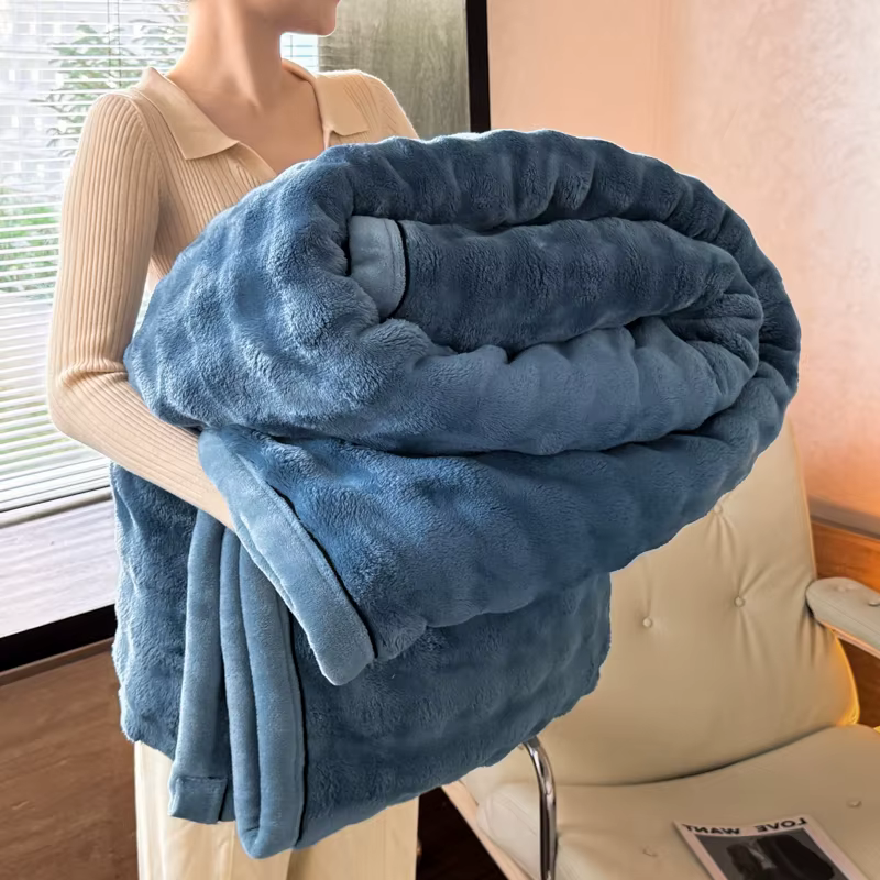 Couvre-lit moelleux en velours de lait, couvertures en peluche, optique douce, chaud, sourire au glo