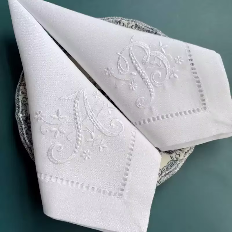 Serviettes de table brodées monogramme, blanches, pour dîner, cadeau de déménagement, serviettes de 