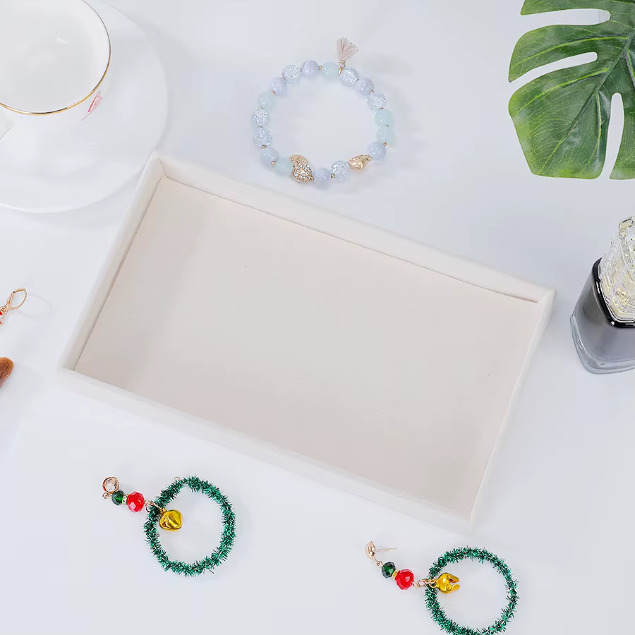 1 pièce, plateau à bijoux floqué, couleur: Beige
