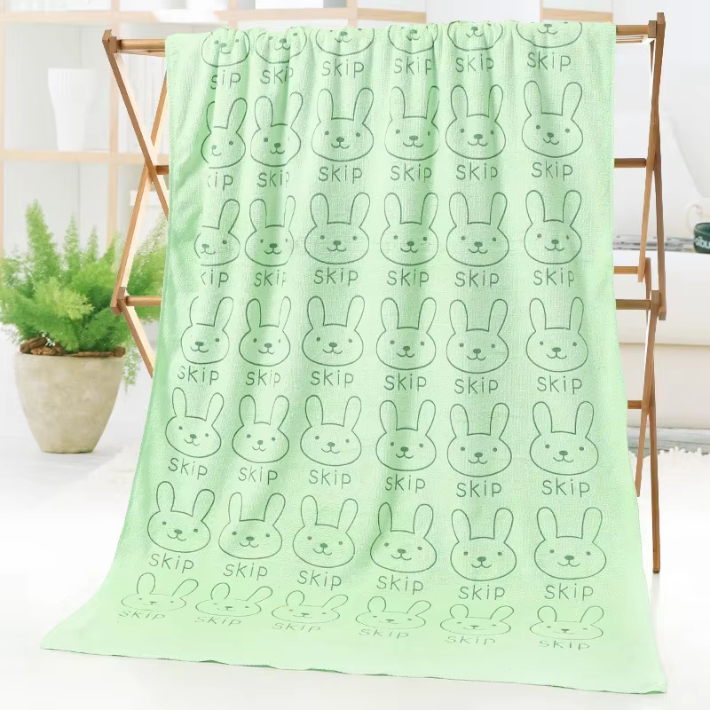 Serviette de bain légère avec motif de lapin mignon, serviette douce à séchage rapide, idéale pour l