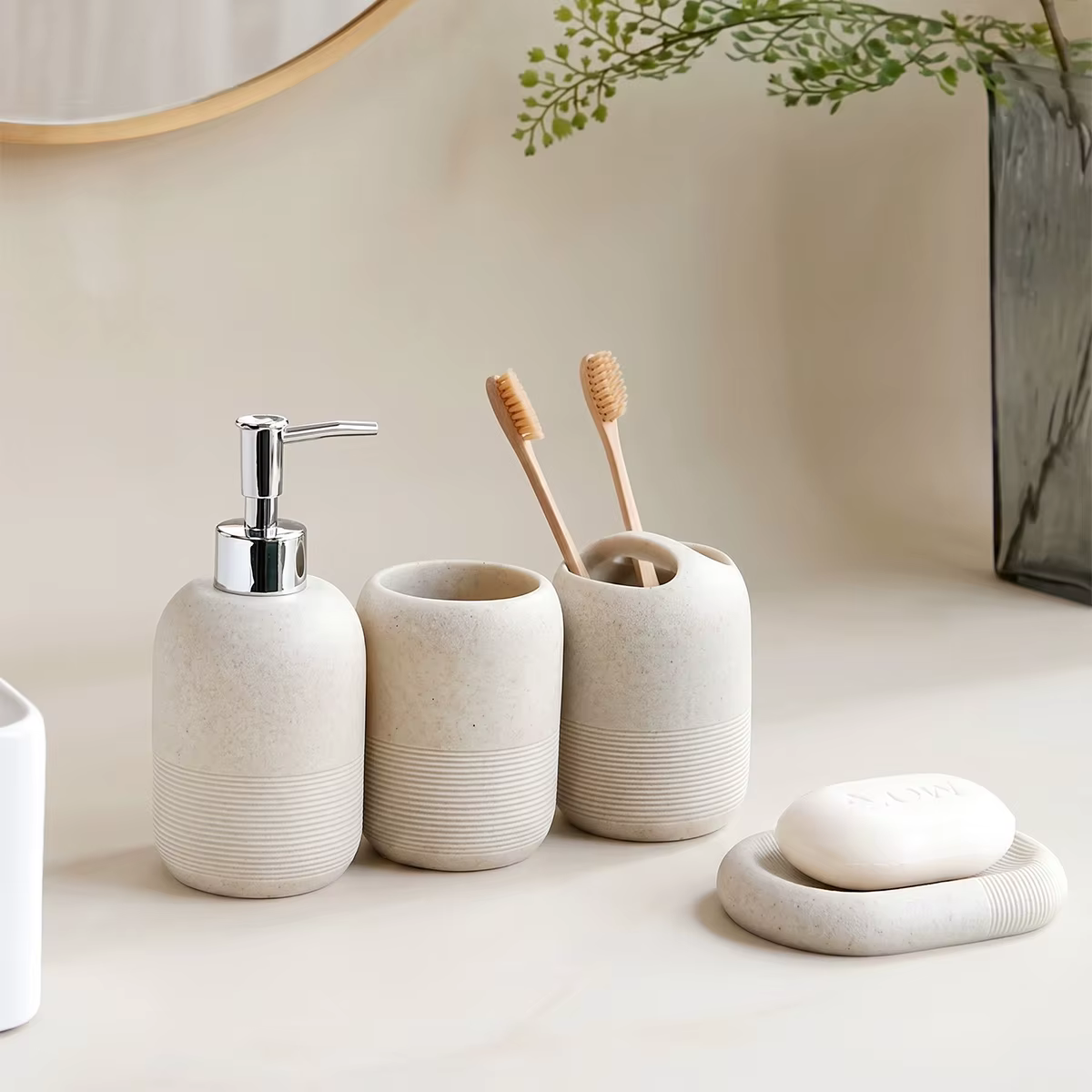 Ensemble d'accessoires de salle de bain modernes en résine de grès, 4 pièces - Comprend un distribut
