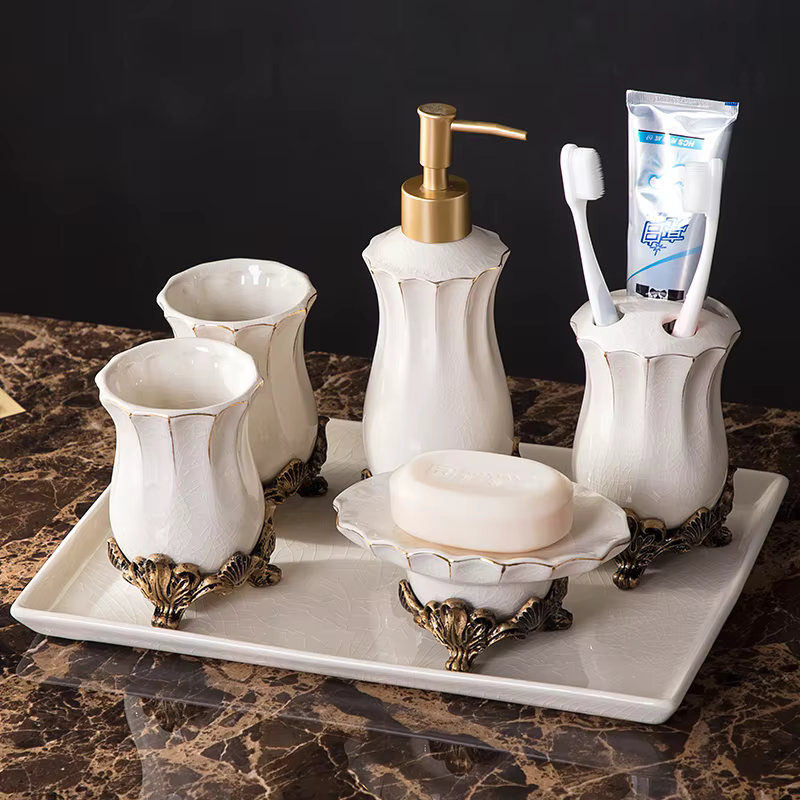 Kit de toilette blanc imbibé HOFive Piece