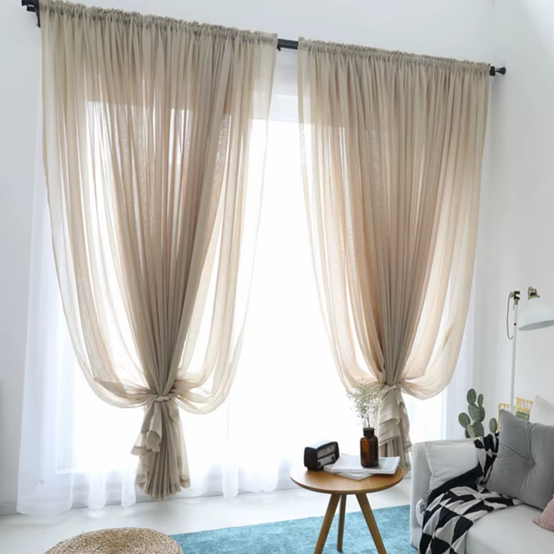 Rideau de fenêtre en tulle sur mesure