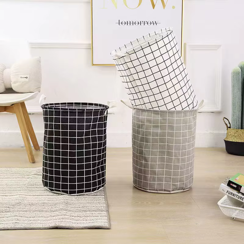 Panier en tissu sale pour la maison