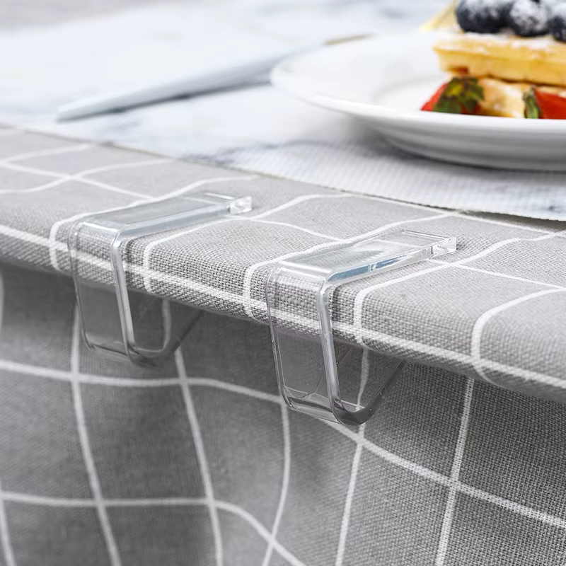 Pinces à nappe transparentes