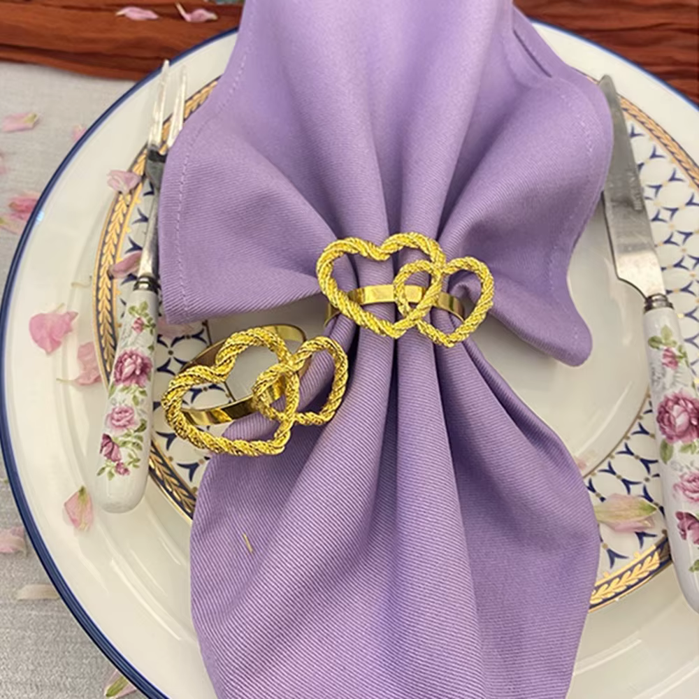 Porte-serviettes en métal à motif de cœur