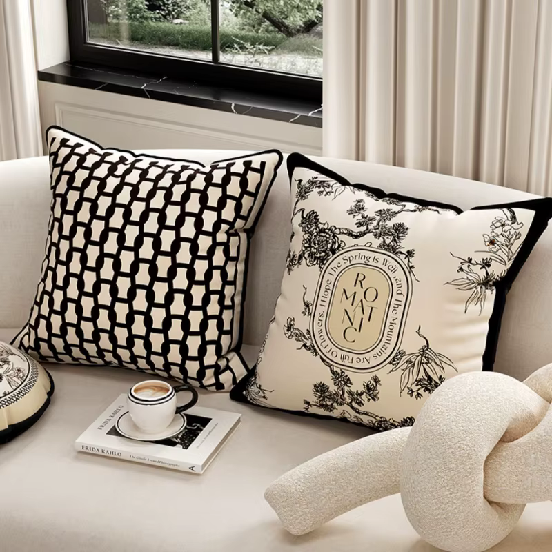 Juste de coussin en velours noir ivoire rétro