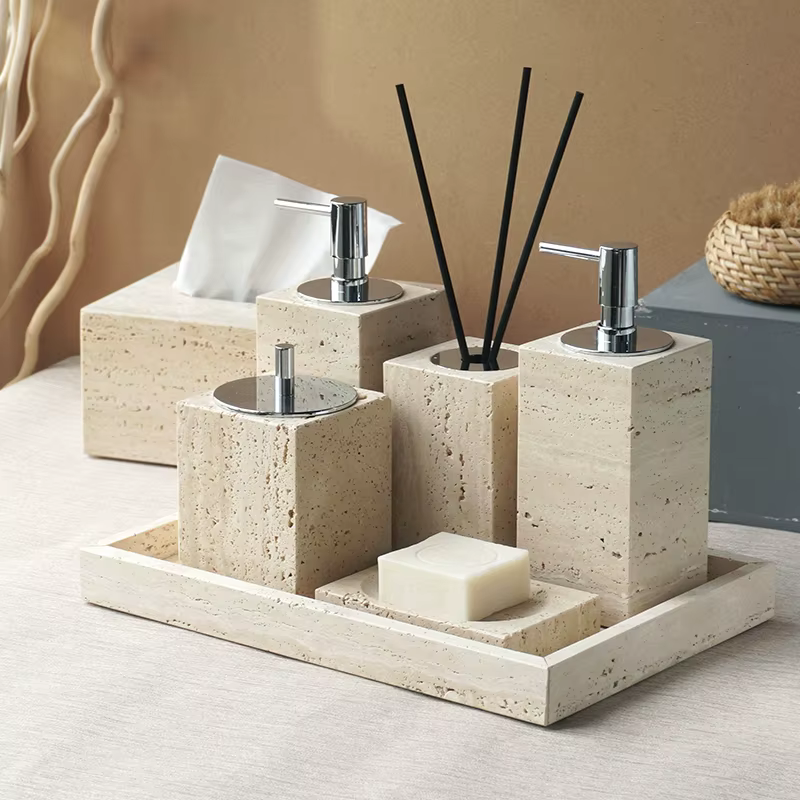 Ensemble d'accessoires de salle de bains en travertin Beige
