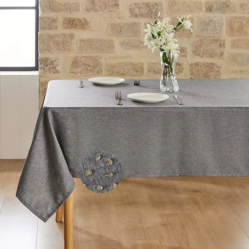 Nappe rectangulaire résistante aux taches et aux rides