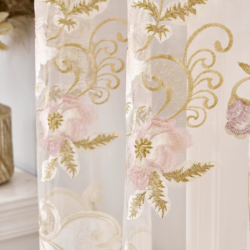 Rideaux blancs brodés de luxe européens