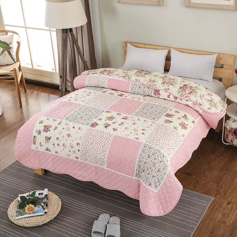 Couette en patchwork floral rose – Couverture réversible 100% coton pour canapé de lit