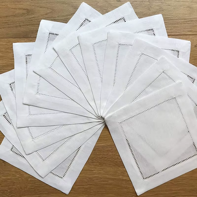Serviettes de cocktail en lin blanc