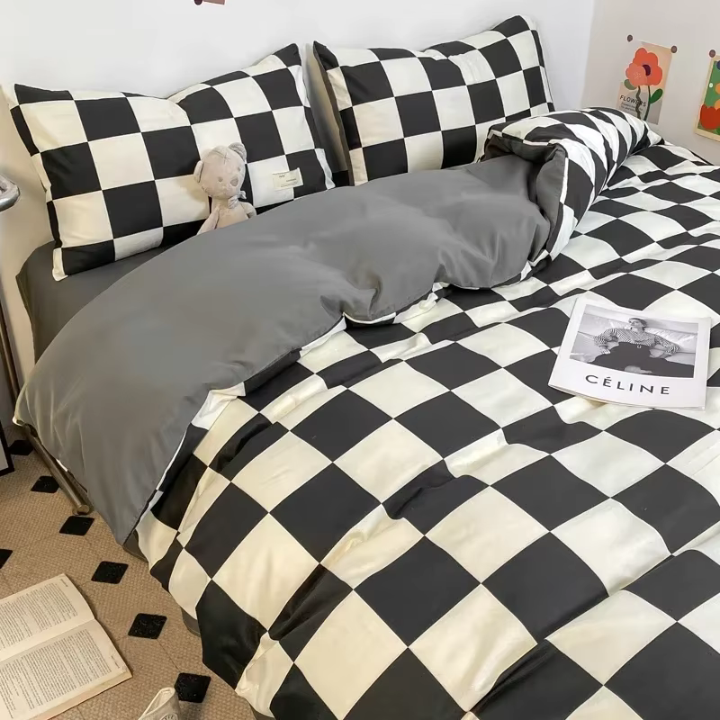 Parure de lit à carreaux noir et blanc