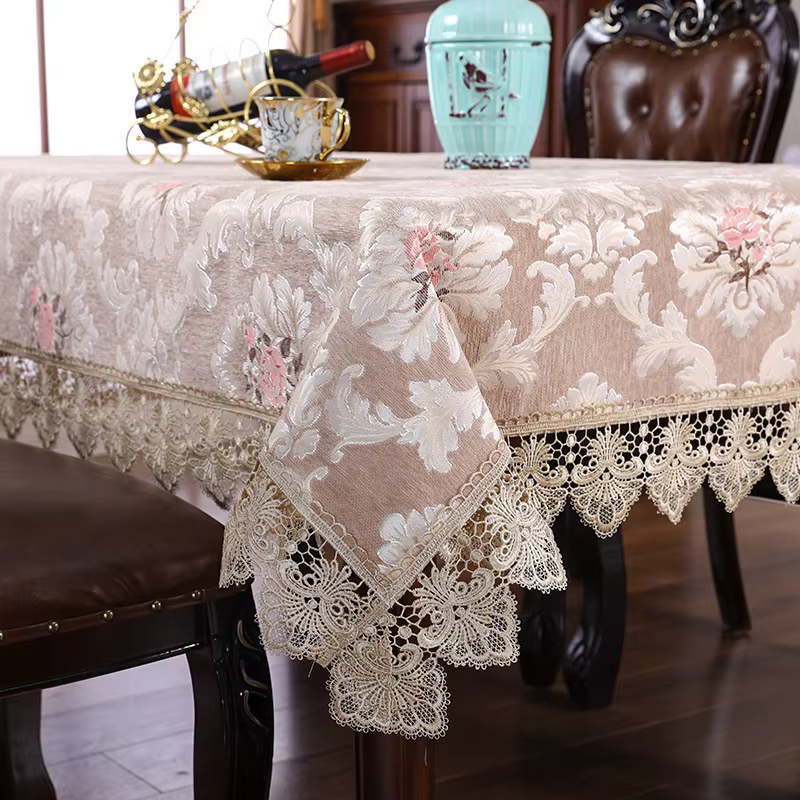 Nappe au crochet en dentelle brodée de designer