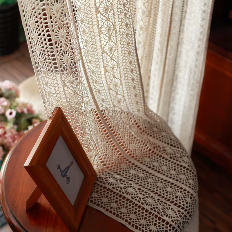 Rideaux rustiques au crochet pour la décoration intérieure