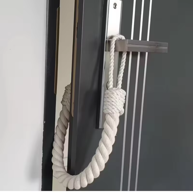29/5000 1 attache de rideau en tissu robuste avec un cordon de blocage de porte. Pas de perçage nécessaire. Installation facile sans outils.