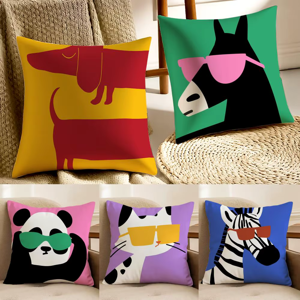 Housse de coussin avec animaux de dessin animé