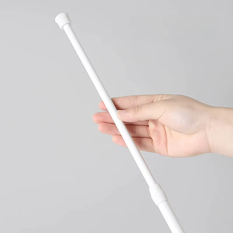 Tringle à rideau en métal extensible à ressort