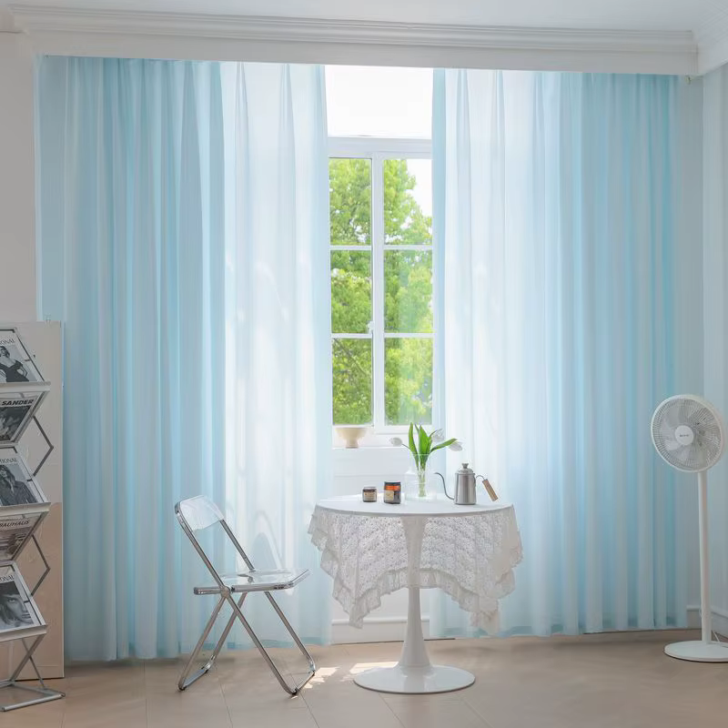 Rideaux bleu ciel
