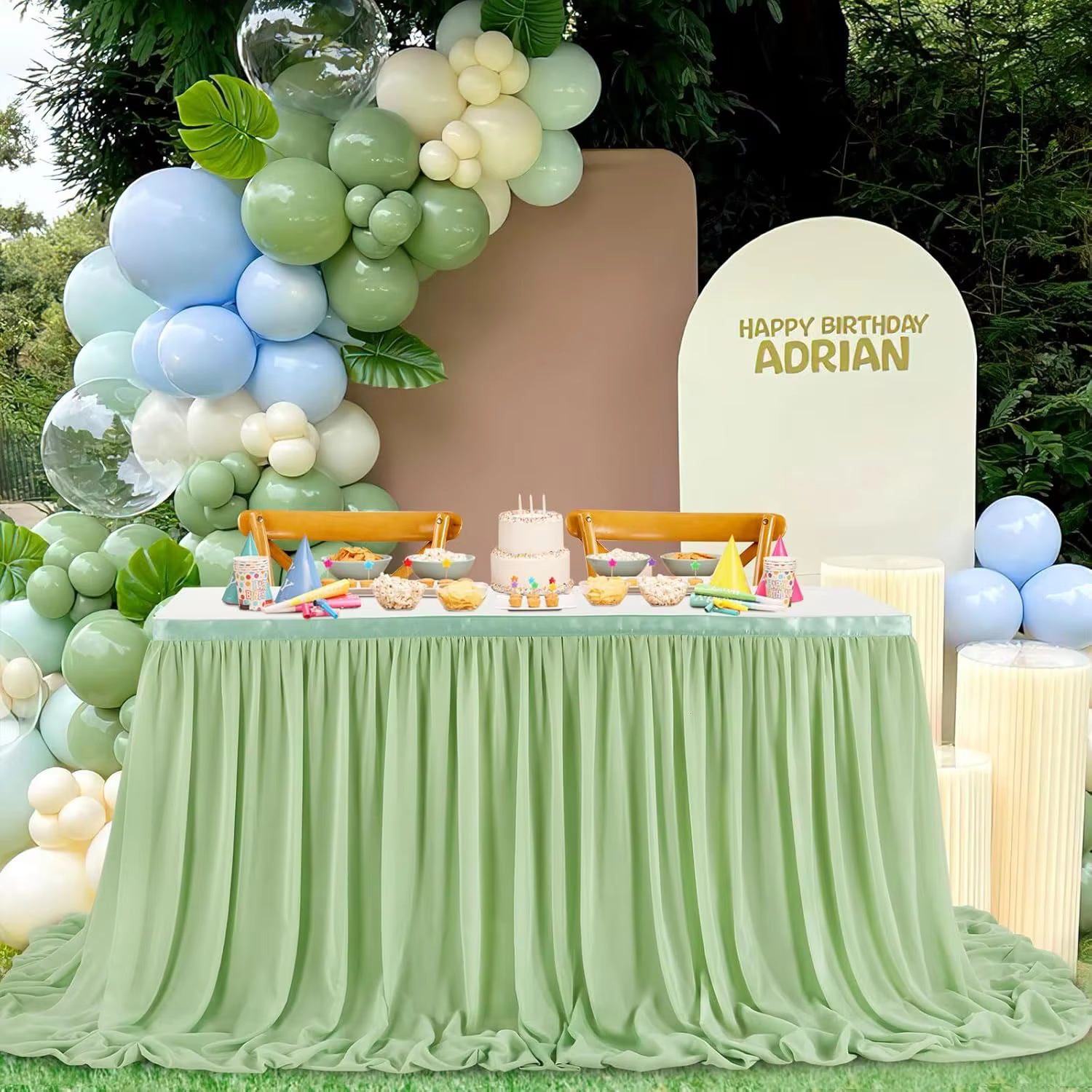 Jupe de Table Vert Sauge pour ixd'Anniversaire